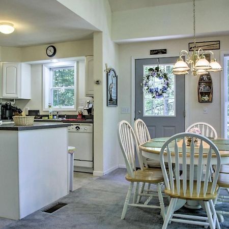 Spacious Home With Deck, Grill And Delaware River View Callicoon Esterno foto
