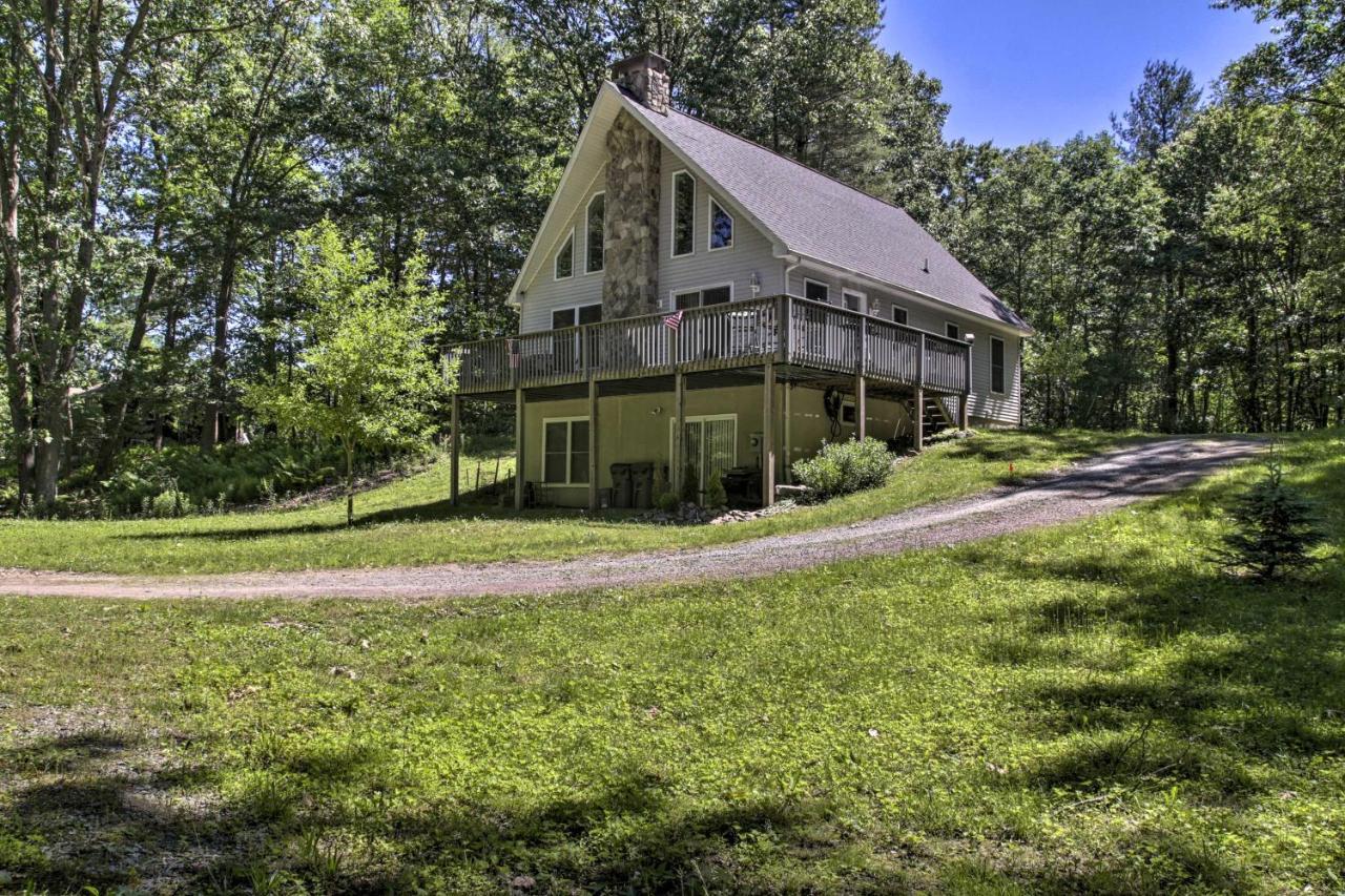 Spacious Home With Deck, Grill And Delaware River View Callicoon Esterno foto